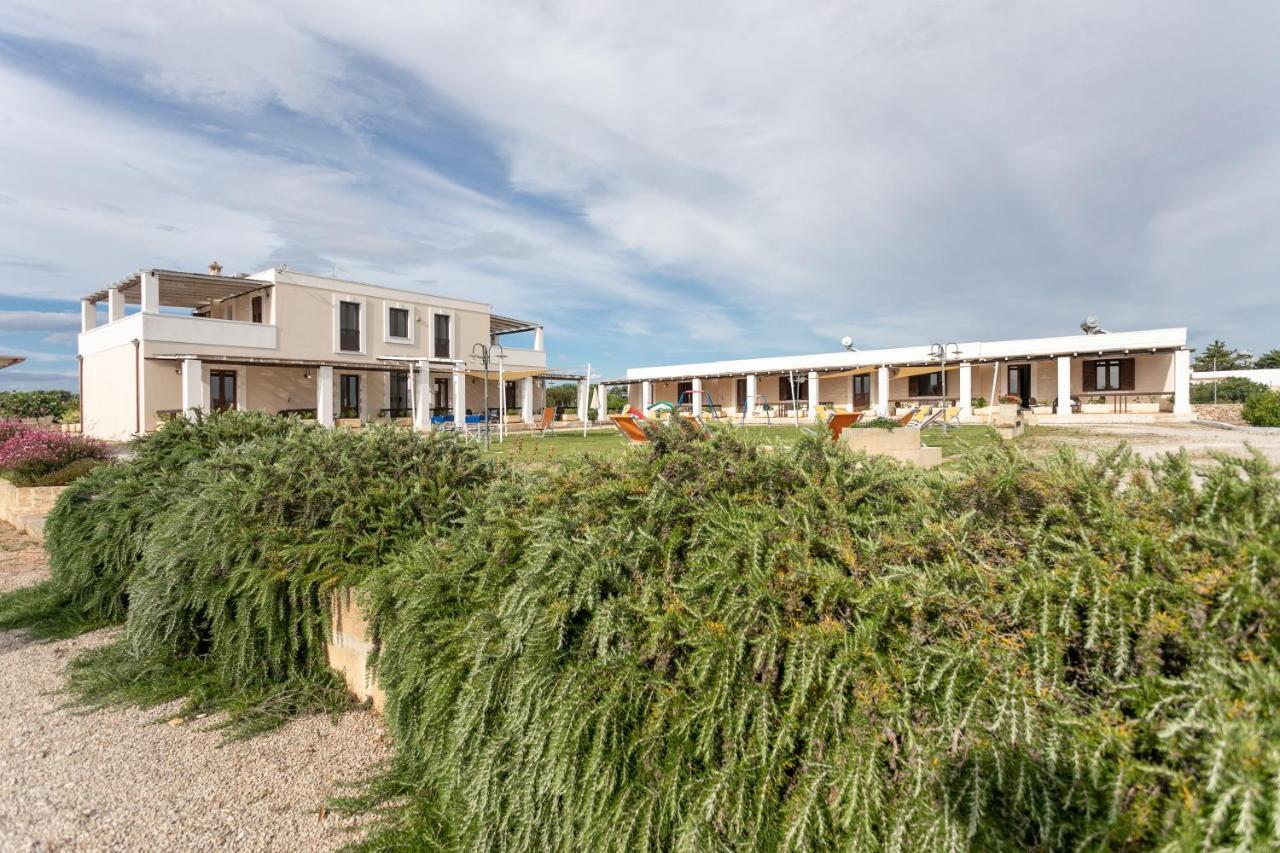 Agriturismo "Lu Puzzu" Torre Lapillo Exterior photo